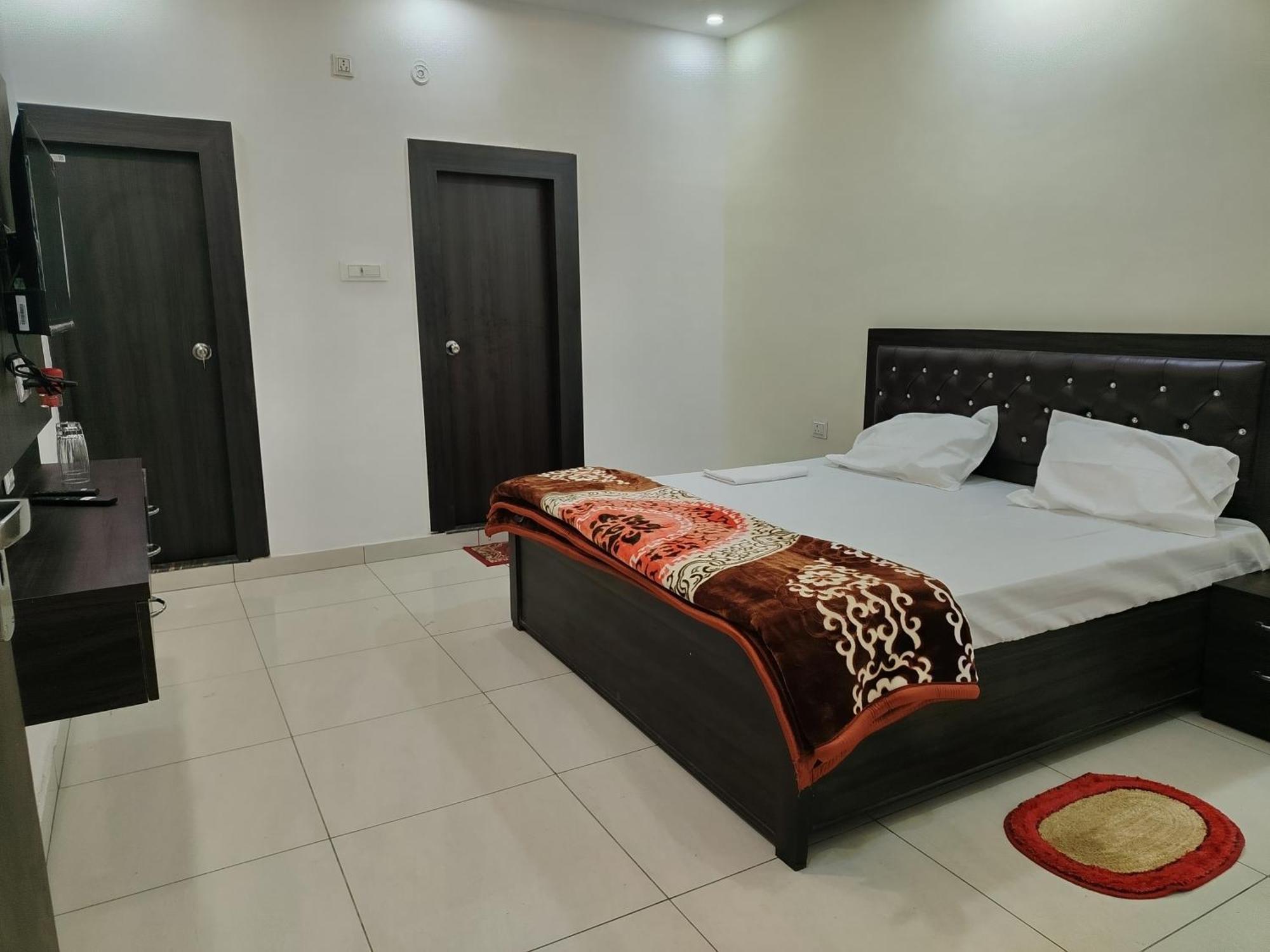 Hotel Dev International Khalilabad Dış mekan fotoğraf