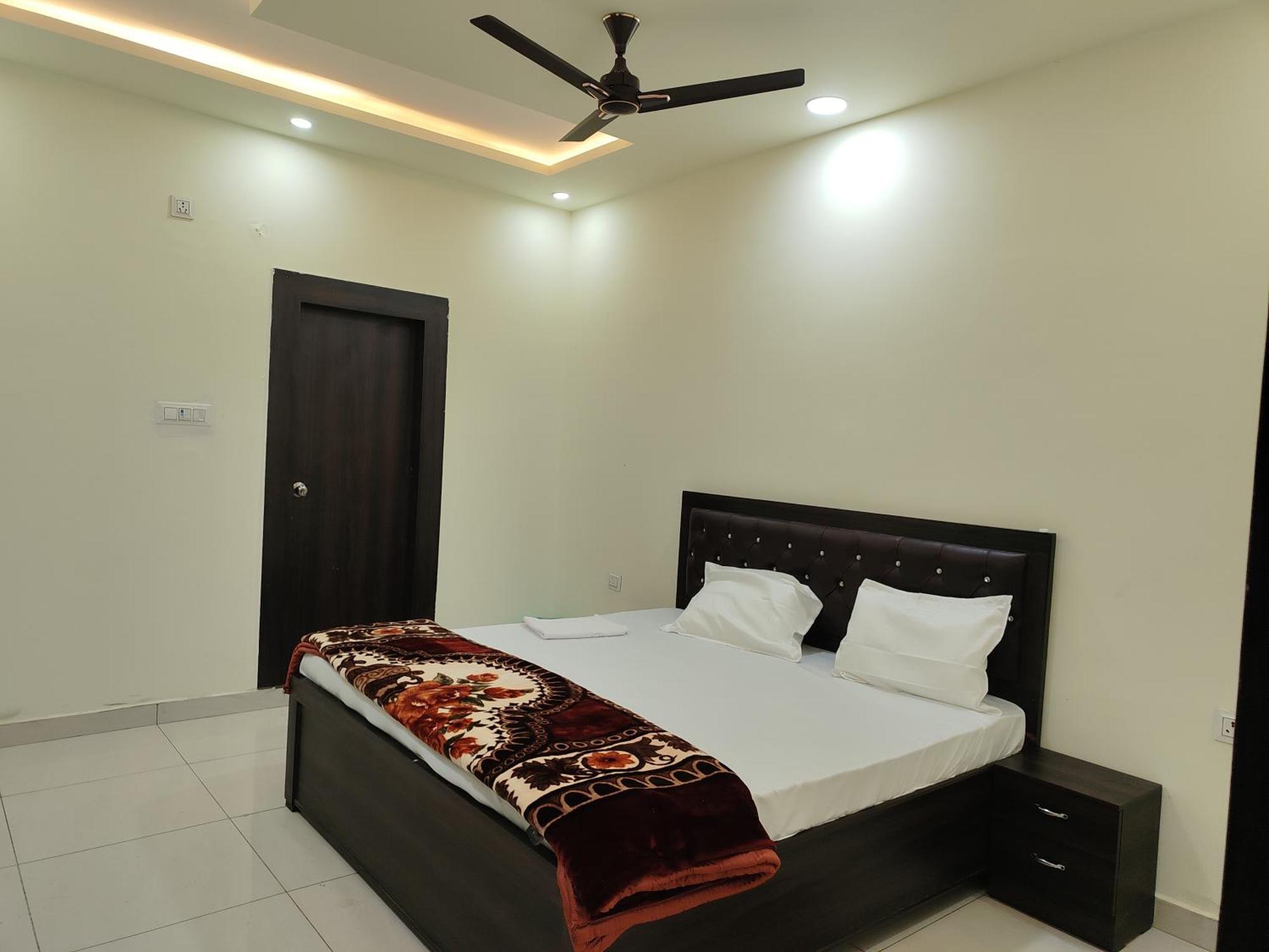 Hotel Dev International Khalilabad Dış mekan fotoğraf
