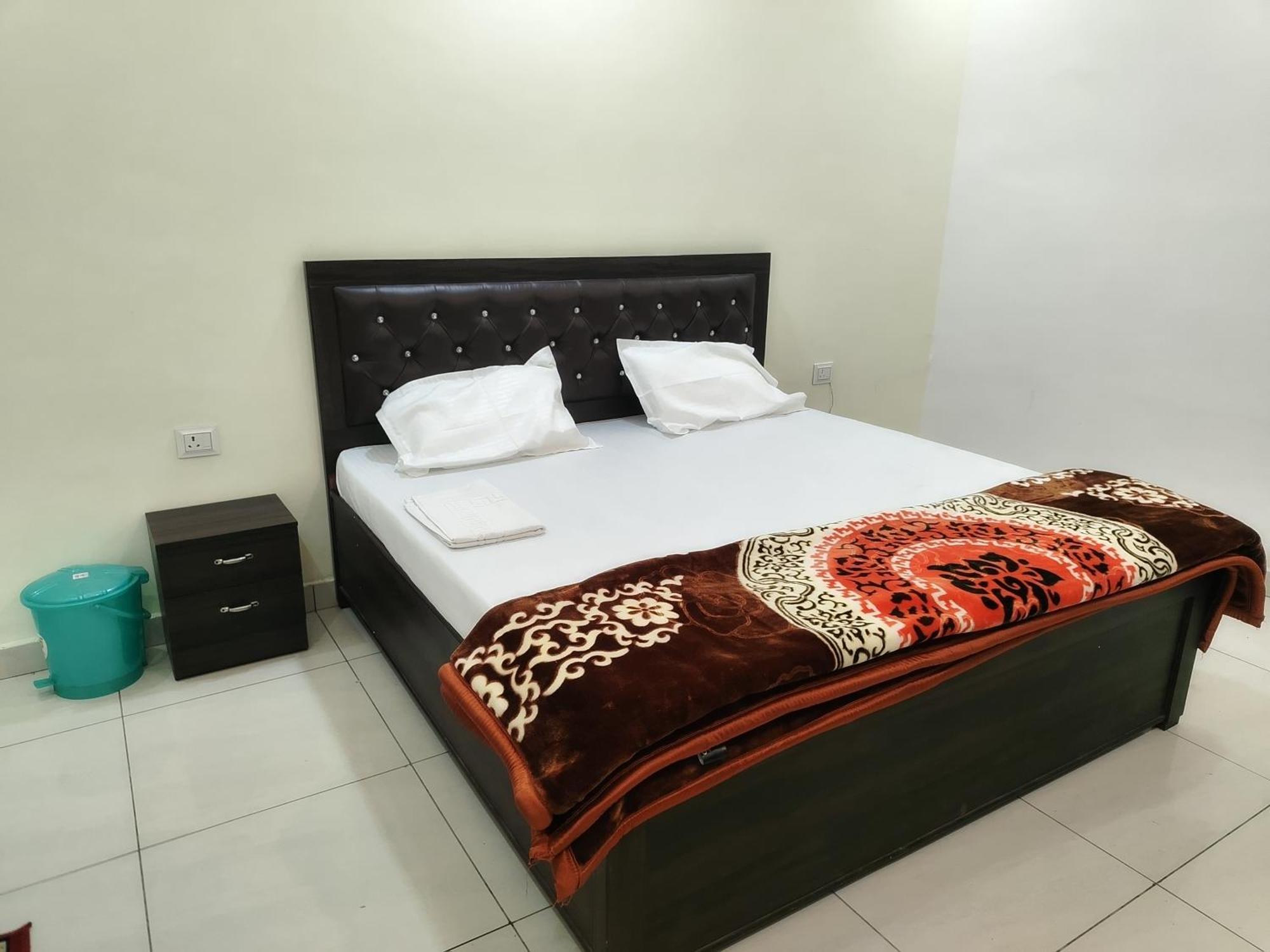 Hotel Dev International Khalilabad Dış mekan fotoğraf